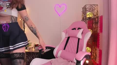 Snapshot of violet_ch chatting on 02/25/25, 05:04 violet online show from 02/25/25, 05:04