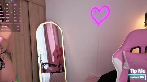 Snapshot of violet_ch chatting on 09/09/25, 05:12 violet online show from 09/09/25, 05:12