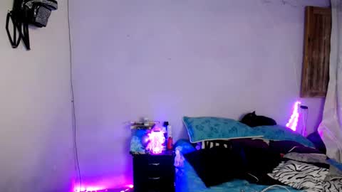 Snapshot of violet_hyuga chatting on 02/07/25, 07:50 violet_hyuga online show from 02/07/25, 07:50