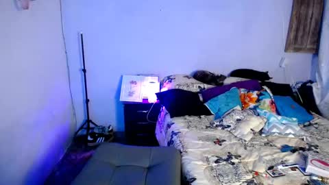 Snapshot of violet_hyuga chatting on 02/20/25, 07:34 violet_hyuga online show from 02/20/25, 07:34