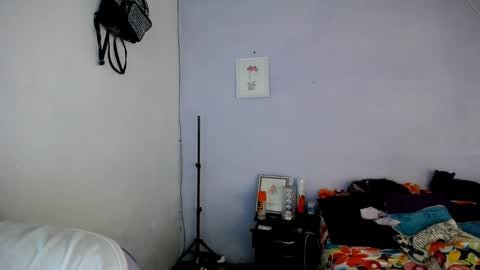 Snapshot of violet_hyuga chatting on 02/25/25, 09:35 violet_hyuga online show from 02/25/25, 09:35