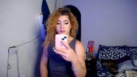 Snapshot of violet_hyuga chatting on 10/21/25, 01:28 violet_hyuga online show from 10/21/25, 01:28