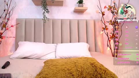 Violet Jones online show from 12/23/24, 05:43