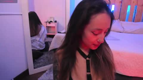 Violet Jones online show from 09/29/25, 02:55