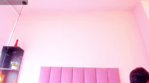 violet online show from 12/22/25, 02:47