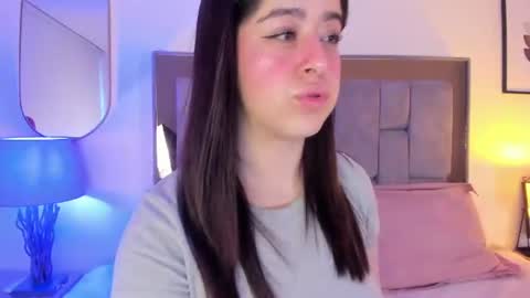 Snapshot of violet_nova1 chatting on 06/25/26, 11:37 Violet Nova online show from 06/25/26, 11:37