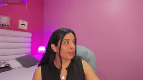 violet_sinclair online show from 04/30/26, 03:18