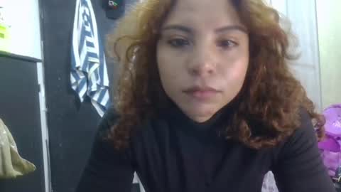 Snapshot of violet_smmithh chatting on 06/25/26, 02:11 Violet online show from 06/25/26, 02:11