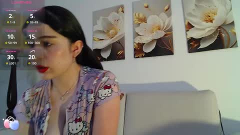 violet_tay1 online show from 11/13/25, 10:36