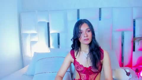 Snapshot of violet_vyx chatting on 07/20/26, 05:11 Violet online show from 07/20/26, 05:11