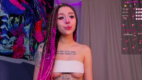 Violet online show from 02/01/25, 05:28