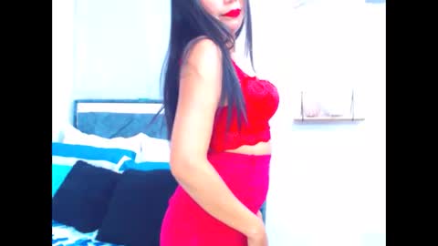 Snapshot of violeta06 chatting on 10/29/25, 01:52 violeta06 online show from 10/29/25, 01:52