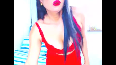 Snapshot of violeta06 chatting on 03/18/26, 01:53 violeta06 online show from 03/18/26, 01:53