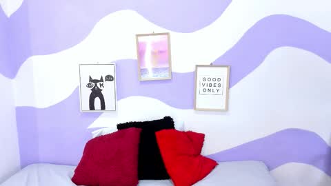 violeta_1404 online show from 10/31/25, 01:56