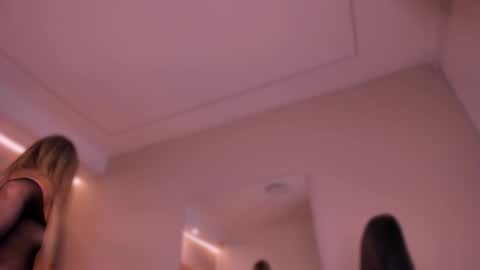 Snapshot of violeta_abel chatting on 09/09/25, 10:15 Violeta  online show from 09/09/25, 10:15
