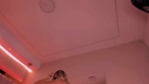 Snapshot of violeta_abel chatting on 09/13/25, 10:26 Violeta  online show from 09/13/25, 10:26