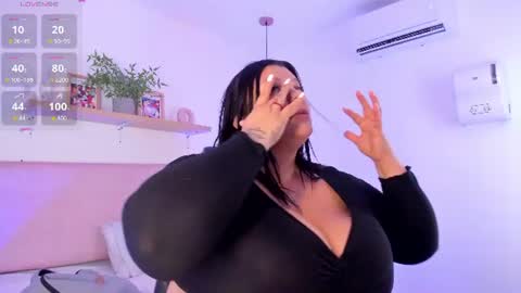 Snapshot of violeta_candyy chatting on 07/14/26, 05:12 Violeta Candy online show from 07/14/26, 05:12