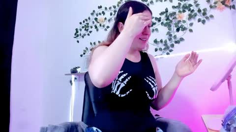 Snapshot of violeta_cutee chatting on 03/20/26, 11:04 Violeta online show from 03/20/26, 11:04