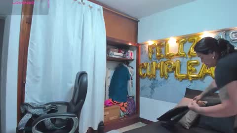 Violet  online show from 09/19/25, 02:35