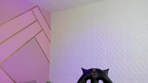     online show from 12/18/25, 09:10