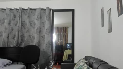 violeta_gracee online show from 11/30/25, 12:42