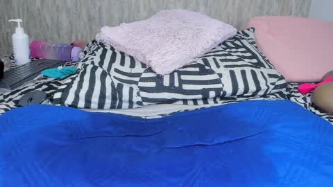 violeta london online show from 01/30/25, 06:13