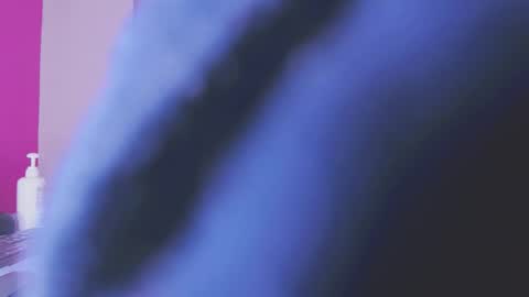 violeta london online show from 11/15/25, 11:51