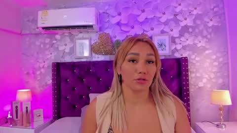 violeta_medina online show from 11/08/25, 10:37