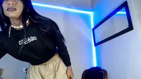 violeta_r_01 online show from 06/10/26, 06:34