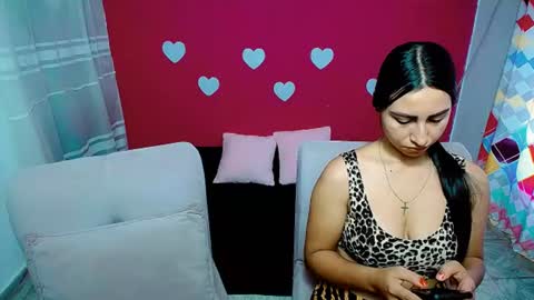violeta_rouses online show from 06/19/26, 04:00