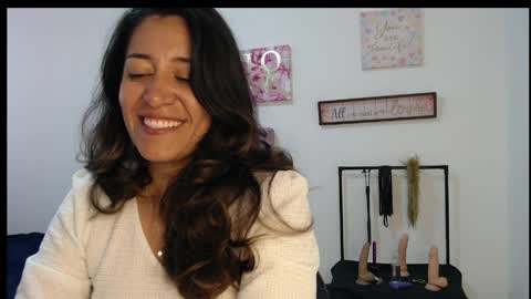 Snapshot of violeta_scott_ chatting on 05/05/26, 12:57 violeta_scott_ online show from 05/05/26, 12:57