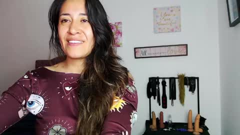 Snapshot of violeta_scott_ chatting on 06/09/26, 01:01 violeta_scott_ online show from 06/09/26, 01:01