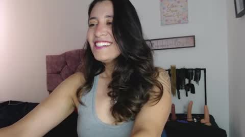 Snapshot of violeta_scott_ chatting on 07/28/26, 03:21 violeta_scott_ online show from 07/28/26, 03:21