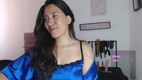 Snapshot of violeta_scott_ chatting on 07/31/26, 04:17 violeta_scott_ online show from 07/31/26, 04:17