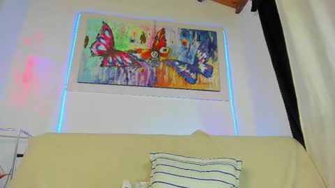 Snapshot of violeta_sofia_16 chatting on 03/26/26, 03:23 violeta sofia 16 online show from 03/26/26, 03:23