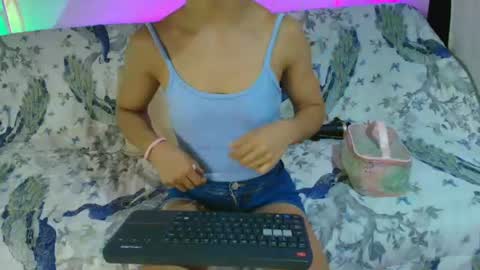 Snapshot of violeta_sofia_16 chatting on 07/08/26, 04:17 violeta sofia 16 online show from 07/08/26, 04:17