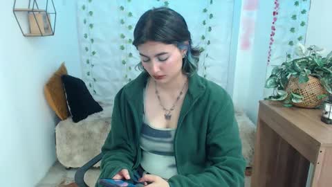 Violeta  online show from 10/22/25, 12:05