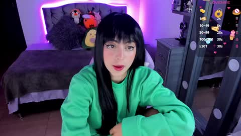 Violeta  Help me reach 150 thumbs up    online show from 01/24/25, 08:32