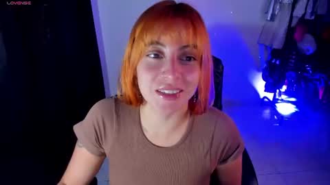 Snapshot of violetaarey chatting on 06/30/26, 09:38 Violeta Help me reach 150 thumbs up online show from 06/30/26, 09:38