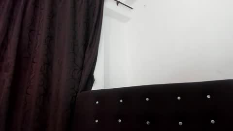 Snapshot of violetadumsper chatting on 02/28/25, 09:47 VioletaDums online show from 02/28/25, 09:47