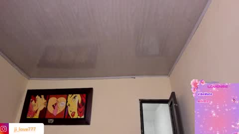 Snapshot of violetalee chatting on 04/14/26, 02:50 Jimena online show from 04/14/26, 02:50