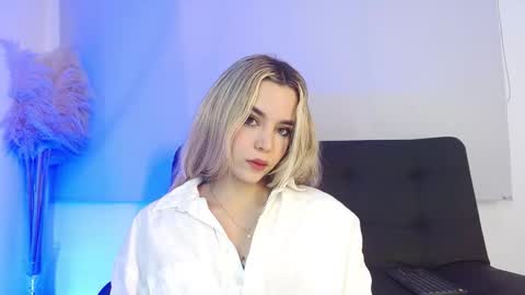 Violeta online show from 11/20/25, 02:50