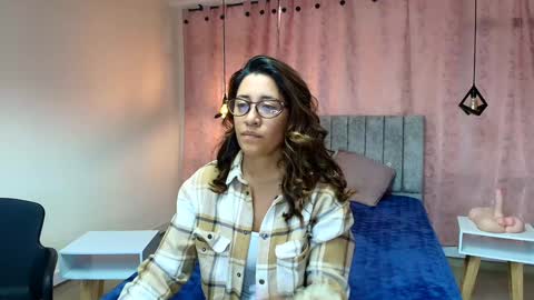 VIOLETA online show from 01/30/25, 12:37