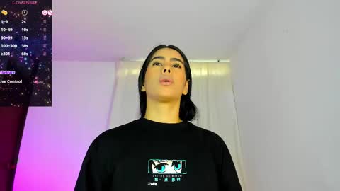 Snapshot of violetasotter chatting on 09/16/25, 12:17 Violeta online show from 09/16/25, 12:17