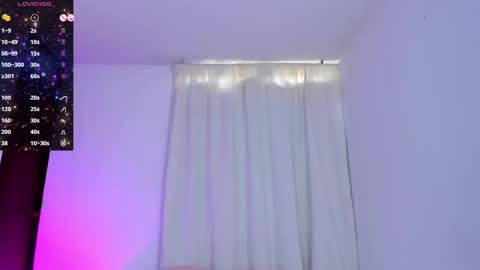 Snapshot of violetasotter chatting on 09/25/25, 12:20 Violeta online show from 09/25/25, 12:20