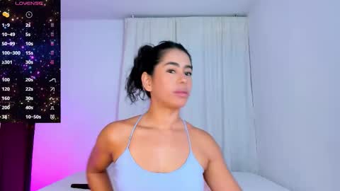 Snapshot of violetasotter chatting on 11/27/25, 12:07 Violeta online show from 11/27/25, 12:07