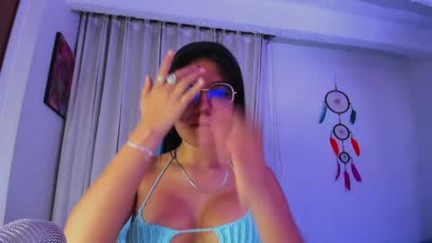 Snapshot of violetbunnyy1 chatting on 01/10/25, 02:57 Violet online show from 01/10/25, 02:57