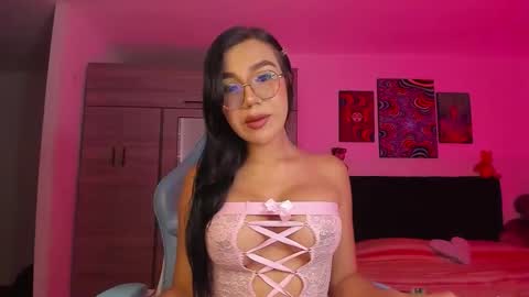 Violet online show from 01/06/26, 06:06