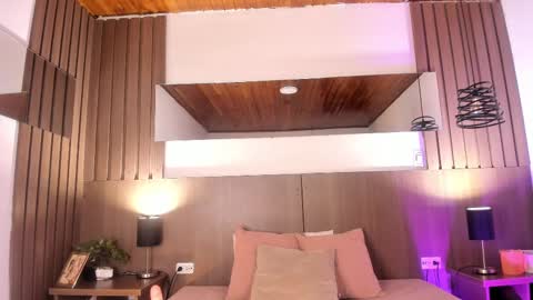 Violet online show from 09/26/25, 01:59