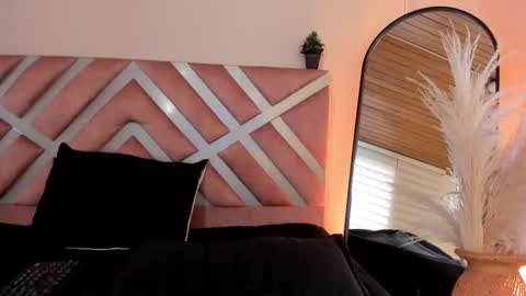 Call me Violet online show from 12/03/25, 04:05